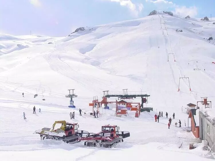 ホテル Saklikent Mountain Ski