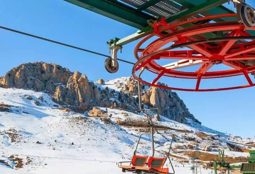 ホテル Saklikent Mountain Ski