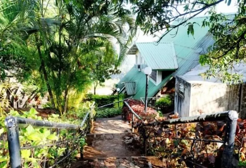 Hotelli Wind Chalet Resort