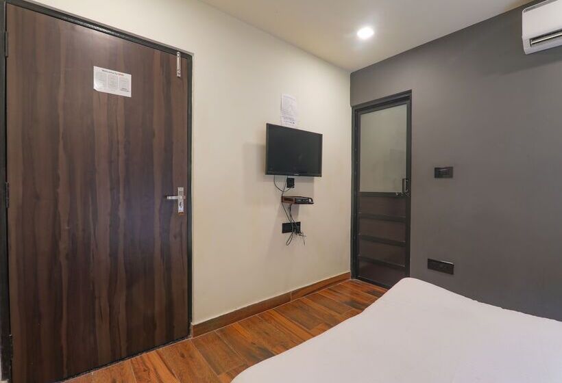 Fabhotel Lemon Grass