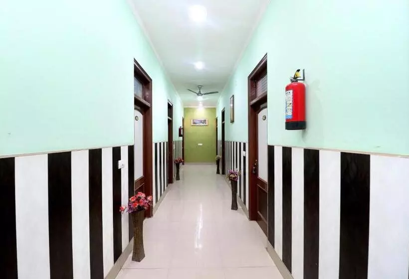 Oyo Hotel Flourish