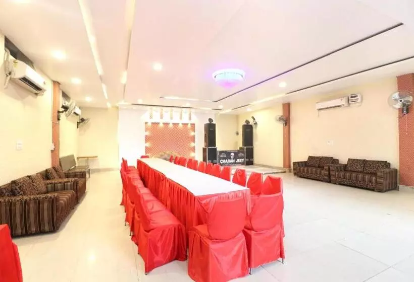 Oyo Hotel Flourish