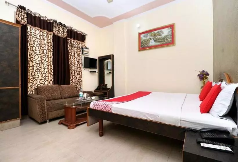 Oyo Hotel Flourish
