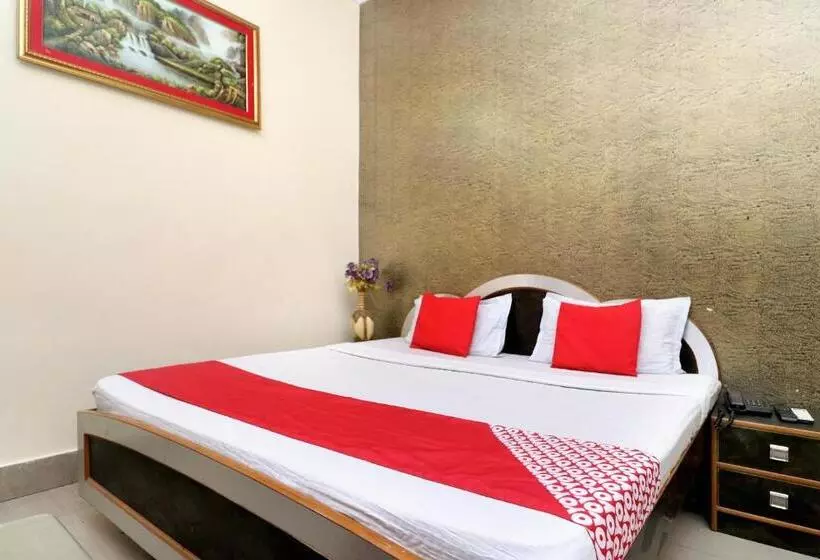 Oyo Hotel Flourish