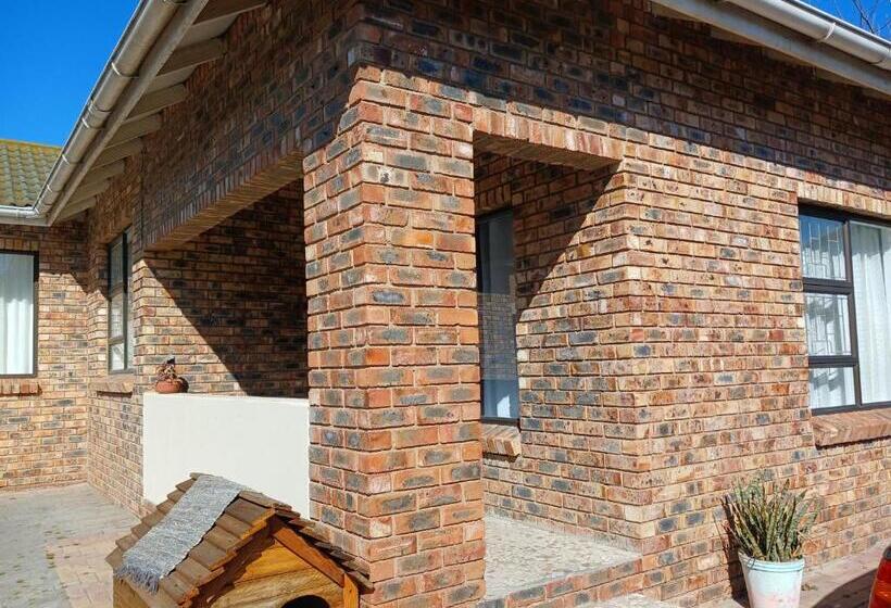 بنسيون Coega Harbour View Guesthouse