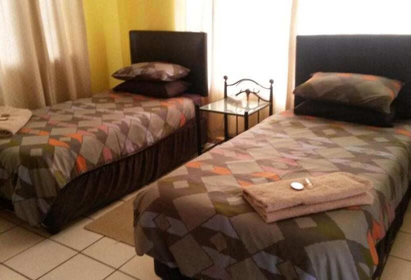 بنسيون Coega Harbour View Guesthouse