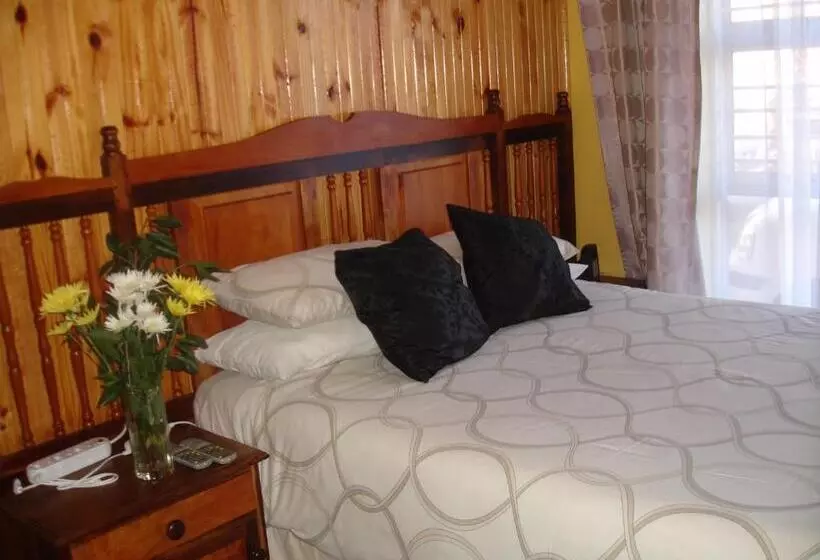 Majatalo Coega Harbour View Guesthouse