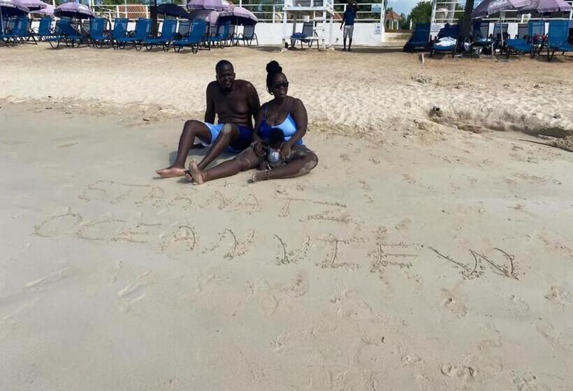 پانسیون Oceanview Jamaica