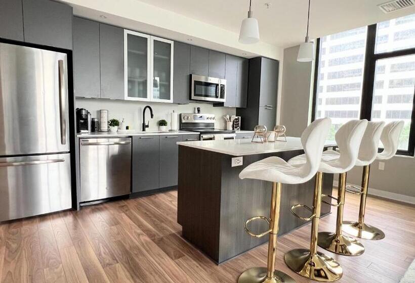 Premier Escape Tysons 4 Beds