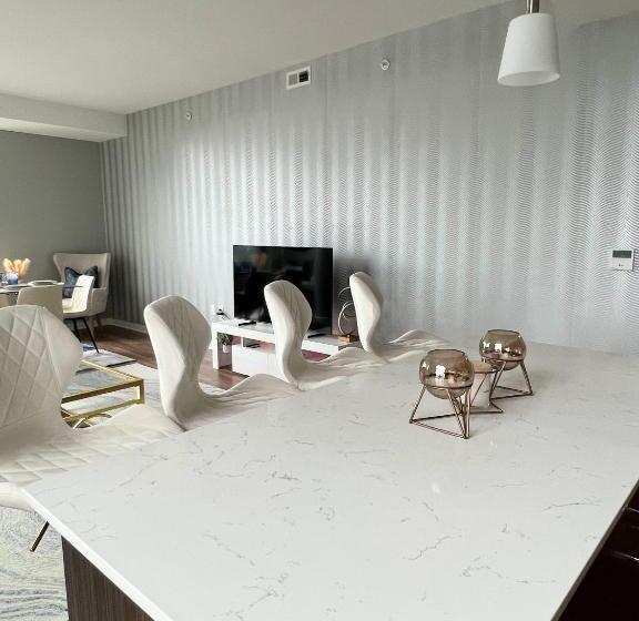 Premier Escape Tysons 4 Beds