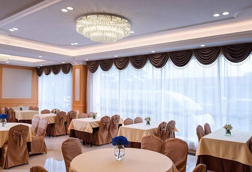 Vienna Hotel Binhai Pearl Branch