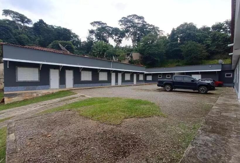 Retkeilymaja Pousada Styllus Miguel Pereira