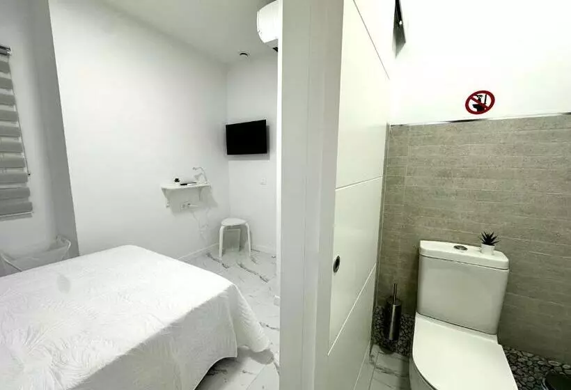 Alcalá Retreat: Ocean View & Modern Comfort