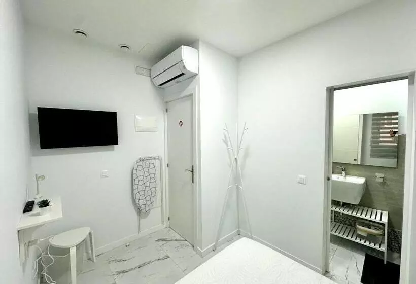 Alcalá Retreat: Ocean View & Modern Comfort