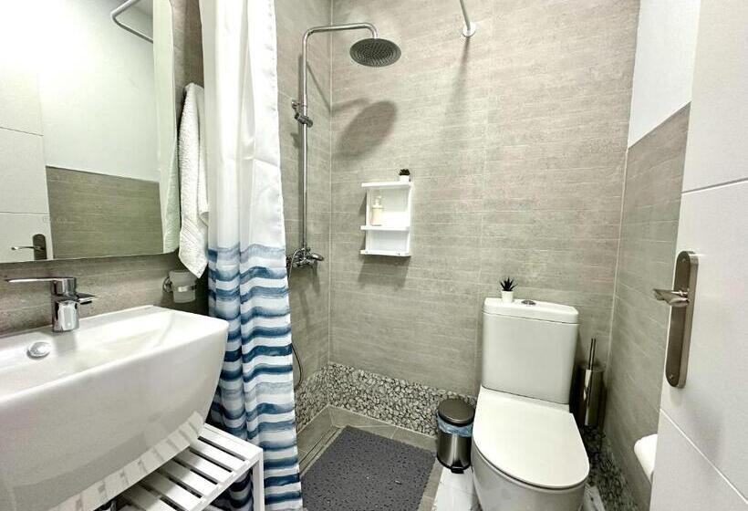 Alcalá Retreat: Ocean View & Modern Comfort