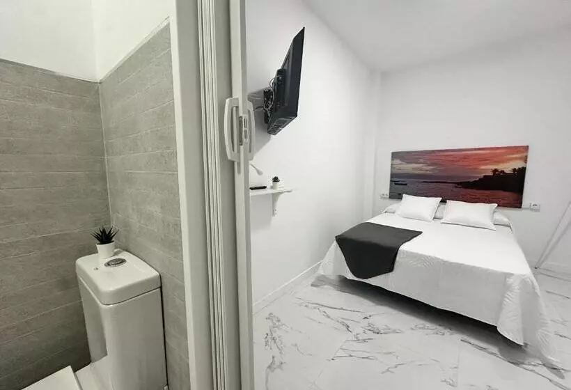 Alcalá Retreat: Ocean View & Modern Comfort