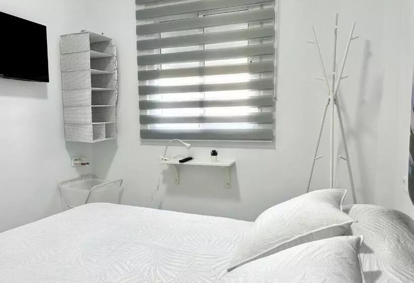 Alcalá Retreat: Ocean View & Modern Comfort