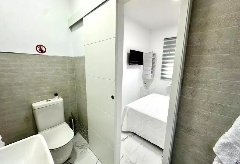 Alcalá Retreat: Ocean View & Modern Comfort