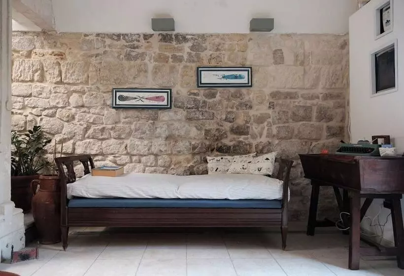 تختخواب و صبحانه Casa Catalé