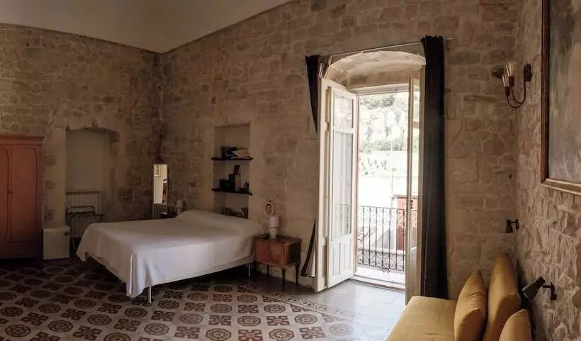 تختخواب و صبحانه Casa Catalé