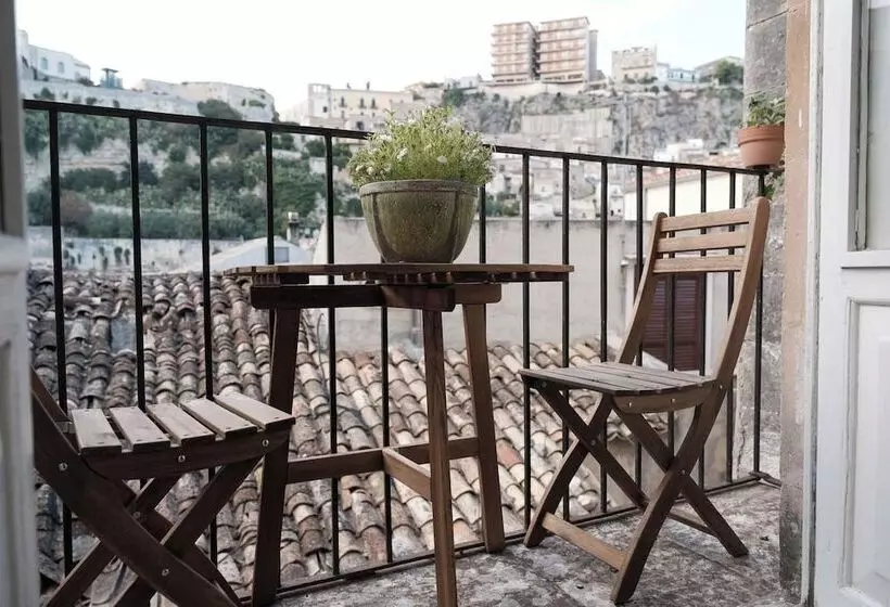 تختخواب و صبحانه Casa Catalé