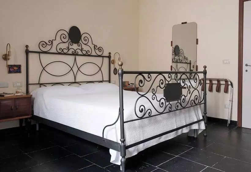 تختخواب و صبحانه Casa Catalé