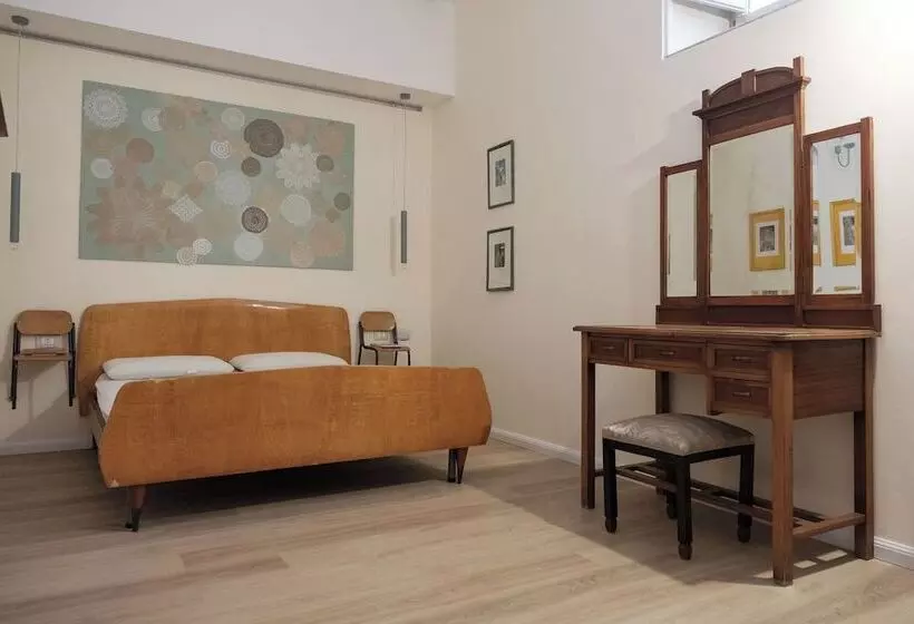 تختخواب و صبحانه Casa Catalé