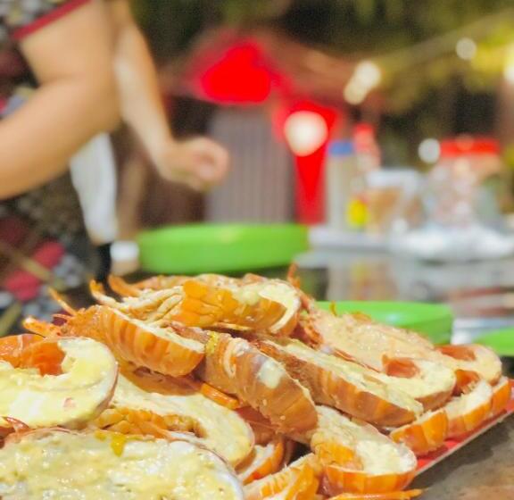 هتل Homestay Biển đảo Bình Ba