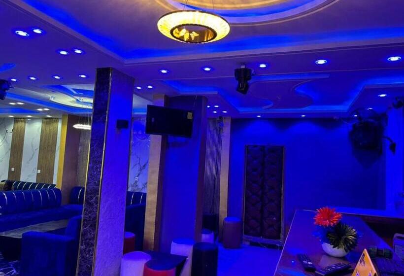 בית מלון כפרי L Empire