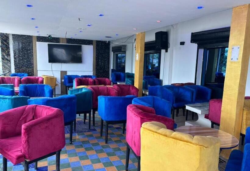 בית מלון כפרי L Empire