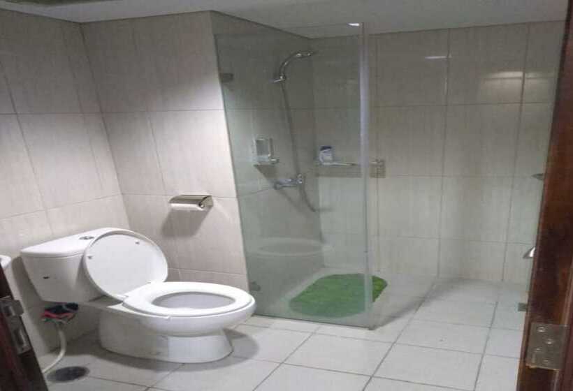 בית מלון כפרי Capital O 93636 La Grande Apartment By Ujm