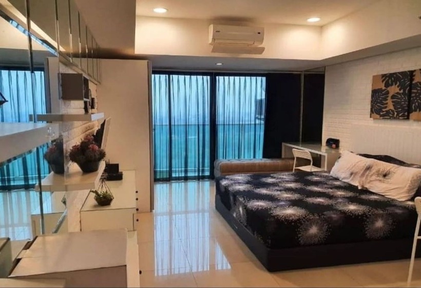 בית מלון כפרי Capital O 93636 La Grande Apartment By Ujm