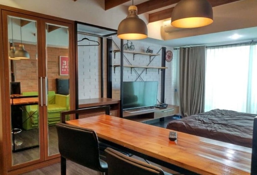 בית מלון כפרי Capital O 93636 La Grande Apartment By Ujm