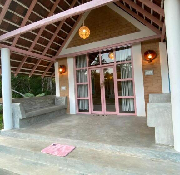 Hotel Summer Bell Midigama