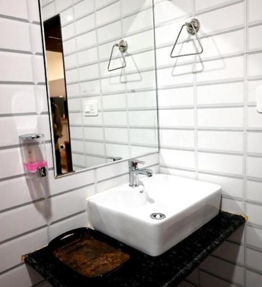 호텔 The Brahmas By Bookingcare