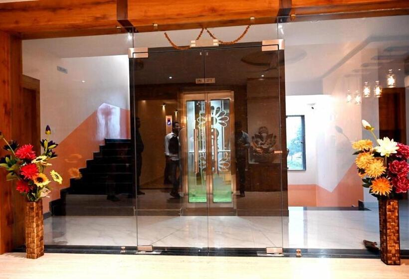 酒店 The Brahmas By Bookingcare