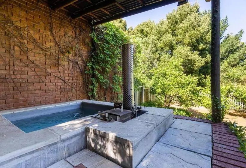 Majatalo Devon Castle Orchard Cottage