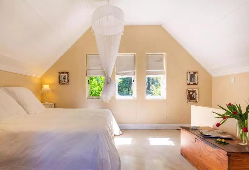 Majatalo Devon Castle Orchard Cottage