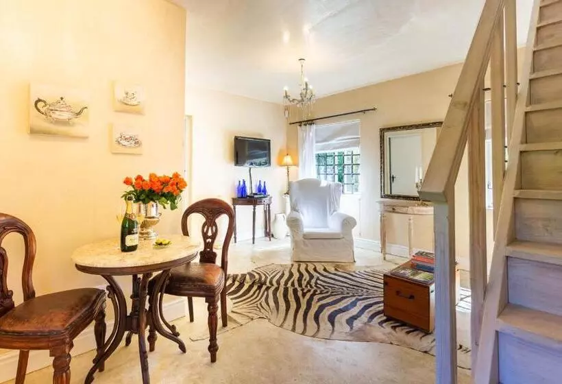 Majatalo Devon Castle Orchard Cottage