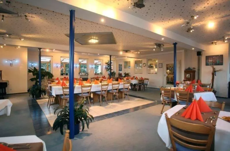 ユースホステル Restaurant Pension Bürgerhof