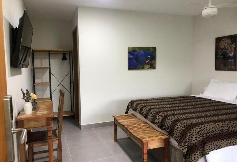 هاستل Villa Lorita   Suíte Pantanal