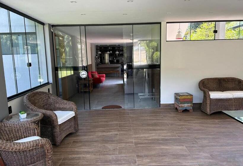 هاستل Villa Lorita   Suíte Pantanal