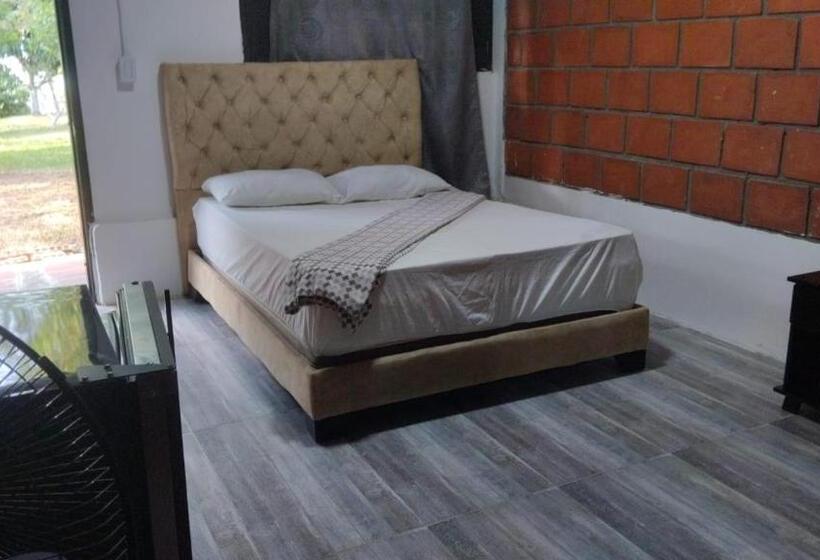 Hotel Campestre Alto De Las Aves