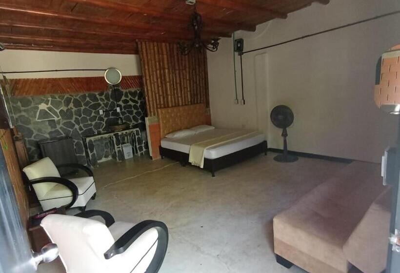 Hotel Campestre Alto De Las Aves