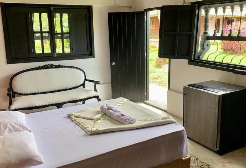 Hotel Campestre Alto De Las Aves