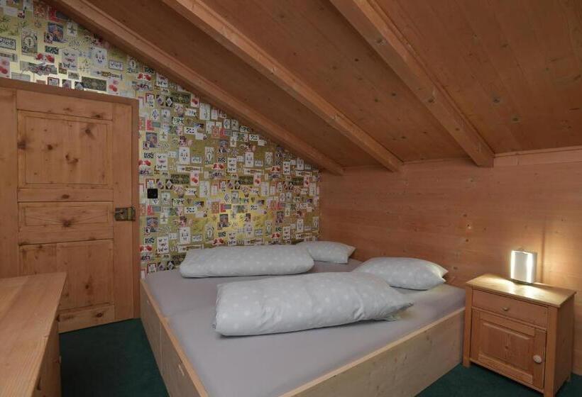 בית מלון כפרי Casa Fausta Capaul