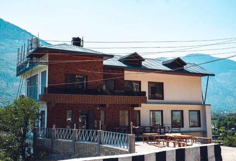 هتل Clover Inn By Offlimit Homes