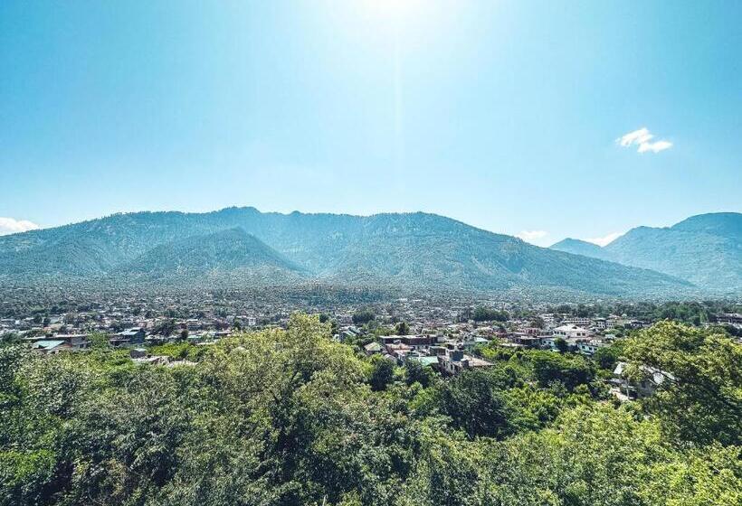 هتل Clover Inn By Offlimit Homes