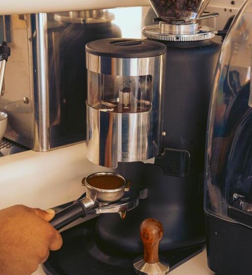 هتل Clover Inn By Offlimit Homes