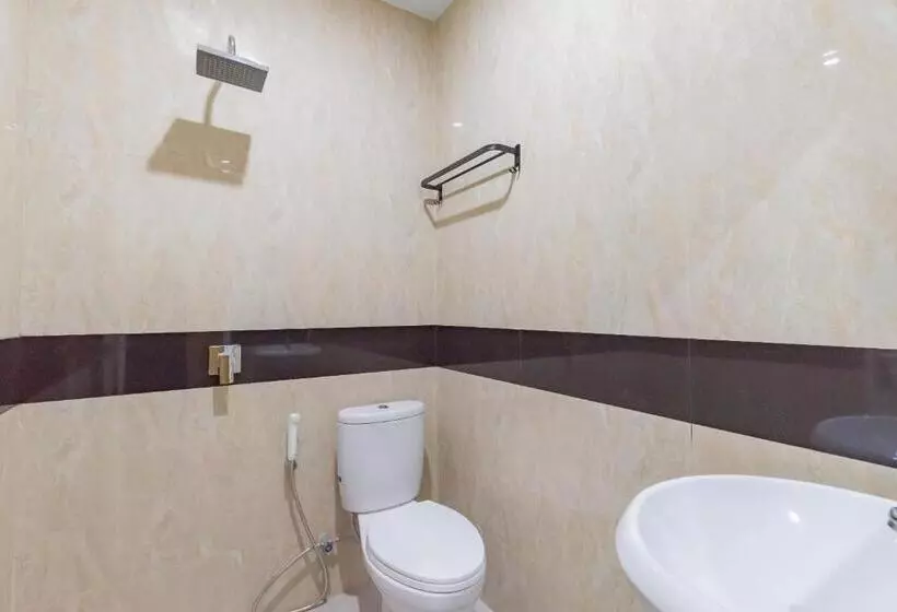 Hotelli Reddoorz Plus @ La Asiana Guest House